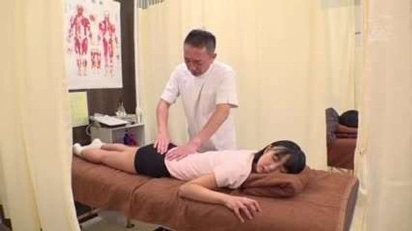 JUR-134 我曾经喜欢的青梅竹马，现在.竟然变成了一个性欲旺盛的巨型男生，因此我不止一次沉浸在与他